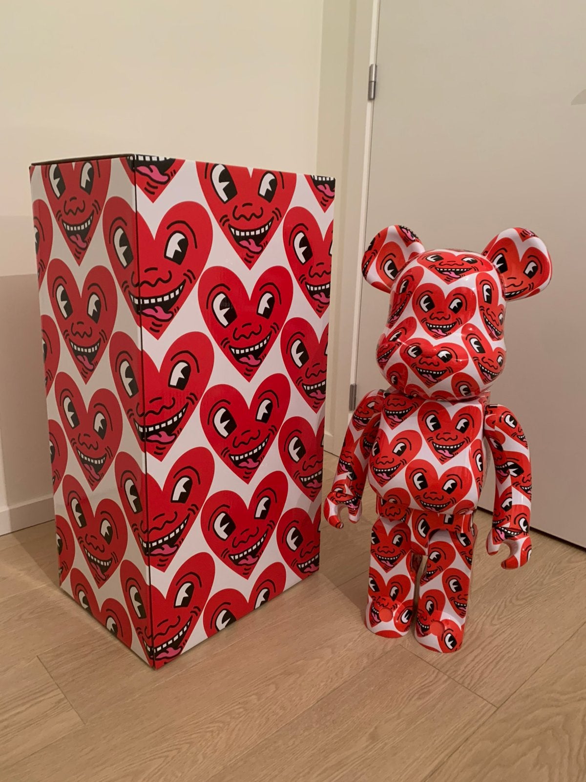 Bearbrick 1000% Keith Haring Love Hearts!, Verzenden, Zo goed als nieuw