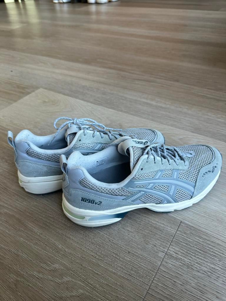 ASICS 1090v2 sneakers grijs 42,5, Kleding | Heren, Schoenen, Blauw, Ophalen of Verzenden, Sneakers of Gympen, Zo goed als nieuw