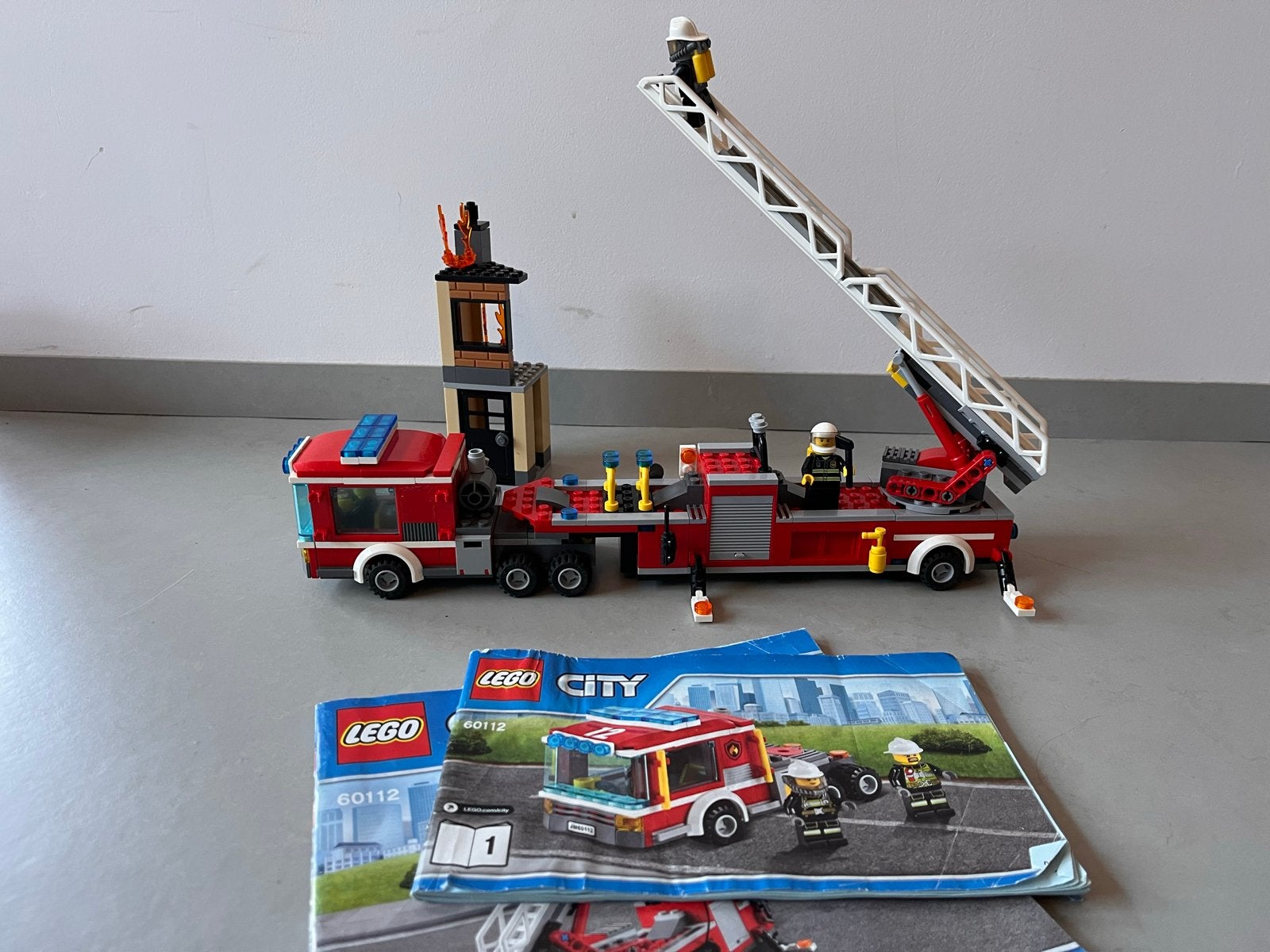 Lego City Brandweerwagen Set 60112  met Minifigs, Ophalen of Verzenden, Zo goed als nieuw