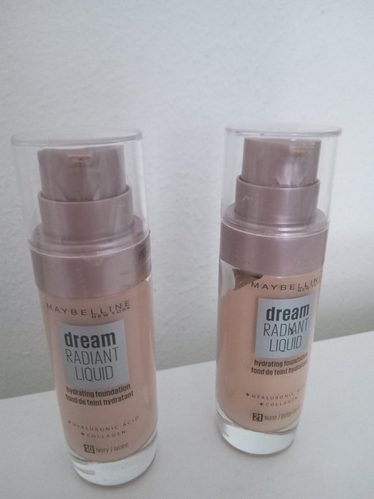 Maybelline Dream Radiant Liquid Foundation nr's 10 & 21, Gehele gezicht, Beige, Ophalen of Verzenden, Zo goed als nieuw