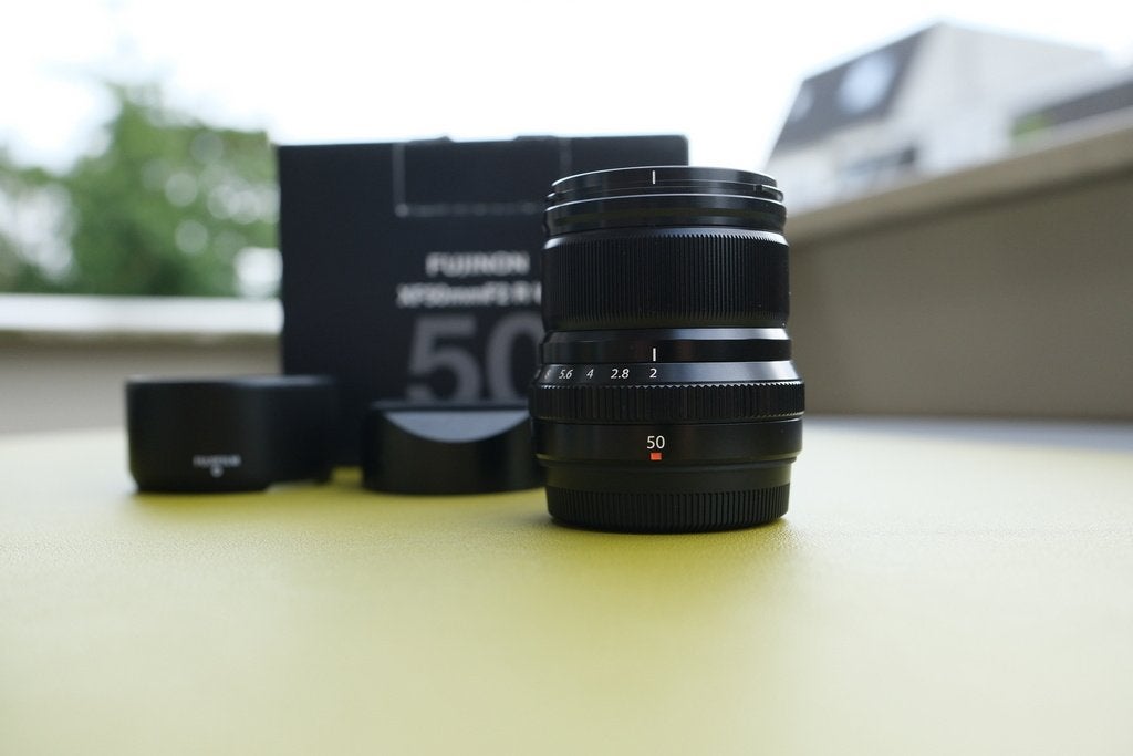 Fujifilm XF 50mm F2 R WR – Made in Japan + Squarehood, Fujifilm, Autofocus, Zo goed als nieuw, 50 mm