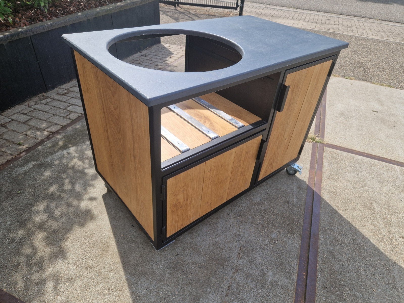 aanbieding showroom model buitenkeuken staal,eikenhout,beton, Industrieel suar interieur, Nieuw, Ophalen of Verzenden, Vrijstaand