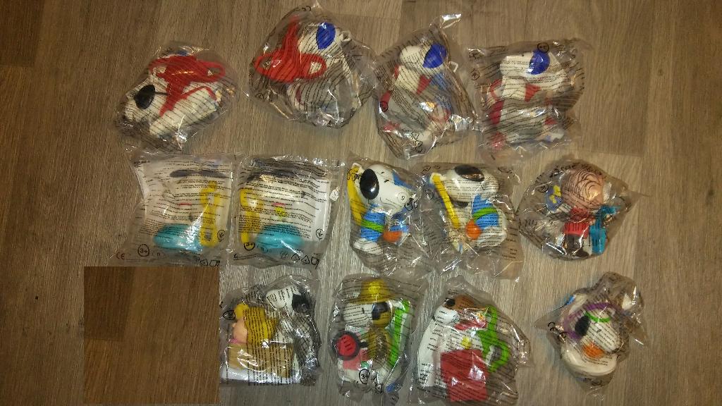 Snoopy Peanuts Happy Meal McDonalds figuren lucy mc Donalds, Verzamelen, Stripfiguren, Zo goed als nieuw, Beeldje of Figuurtje