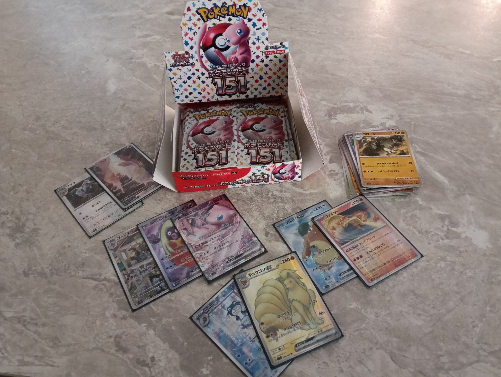 pokémon box nieuw! (nep), Hobby en Vrije tijd, Verzamelkaartspellen | Pokémon, Ophalen of Verzenden, Nieuw