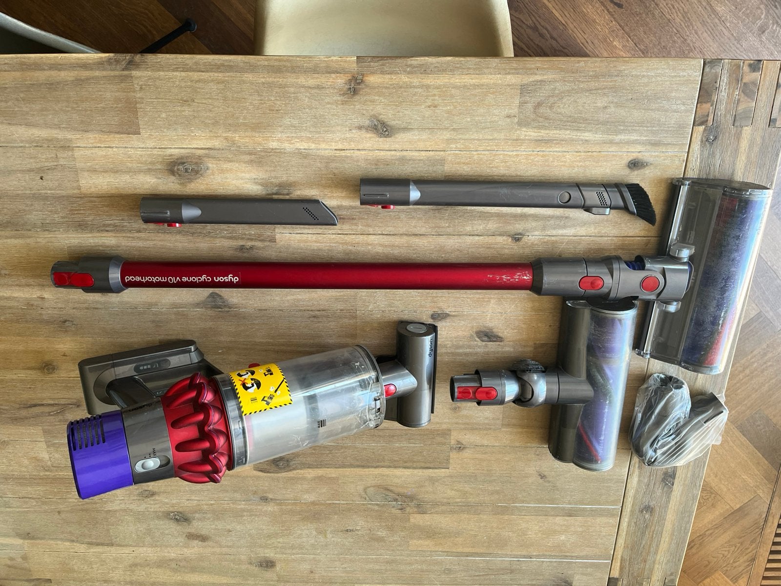 Dyson V10 stofzuiger, Witgoed en Apparatuur, Stofzuigers, Ophalen of Verzenden, Zo goed als nieuw