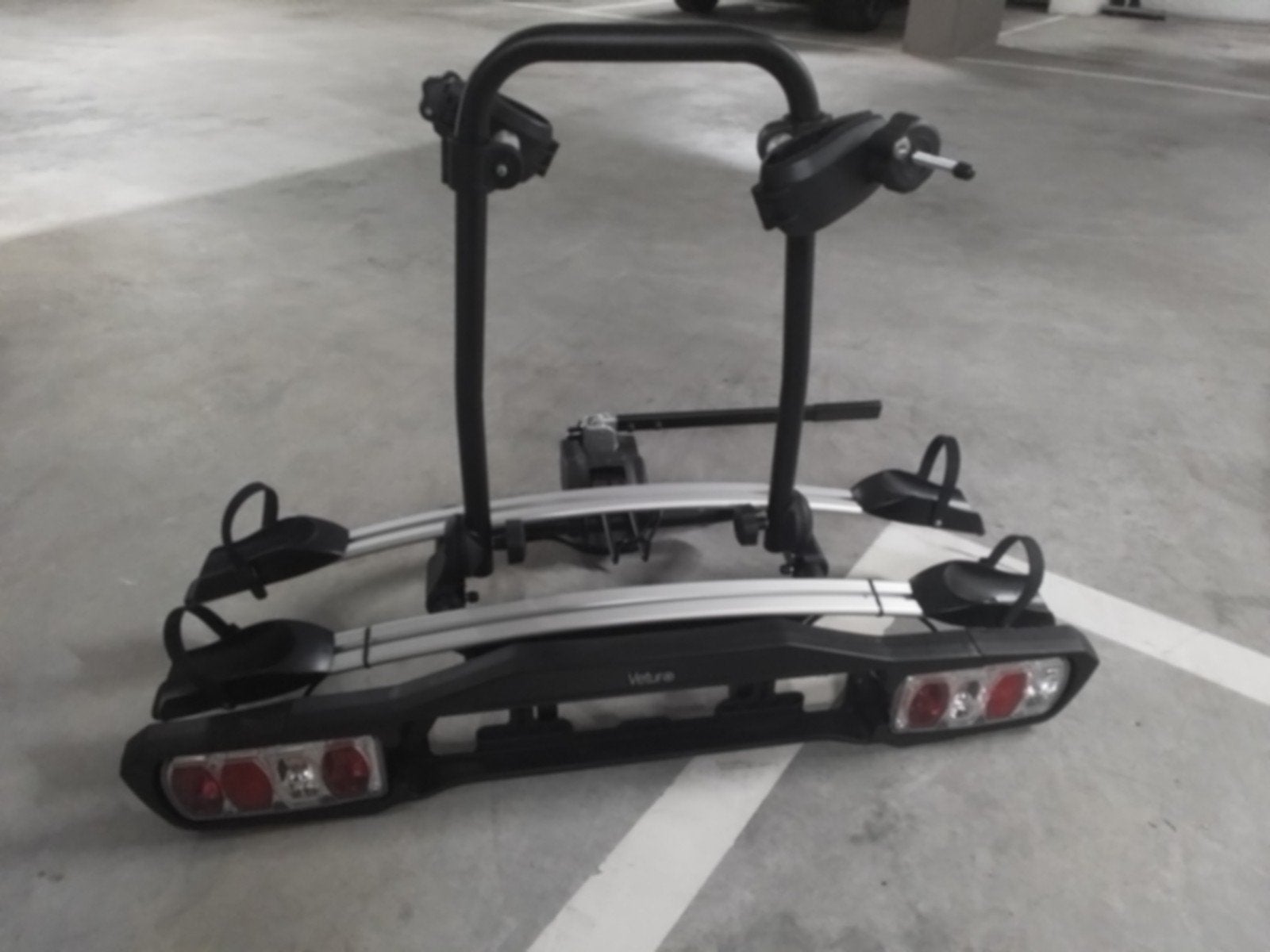Nieuwe kantelbare fietsendrager, merk Veture, Ophalen, Nieuw, Brede banden, 2 fietsen