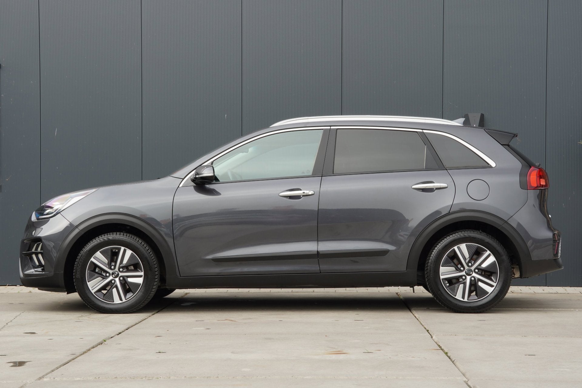 Kia Niro 2021|1.6 GDi Hybrid|DynamicPlusLine|Automaat|Leder|, Auto's, Gebruikt, 1390 kg, SUV of Terreinwagen, Zilver of Grijs