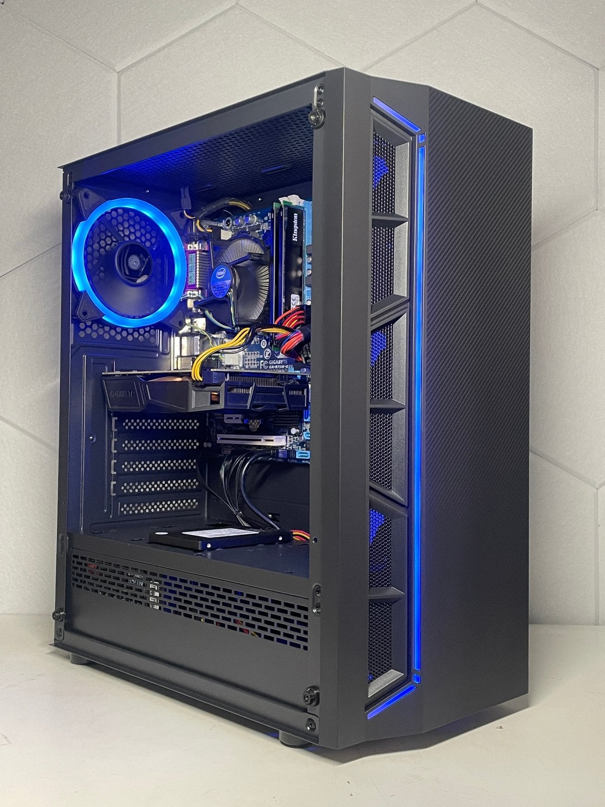 Budget Game PC | GTX 1060 | i5-3350, RevivedTech, Ophalen of Verzenden, Zo goed als nieuw, Info@revivedtech.nl