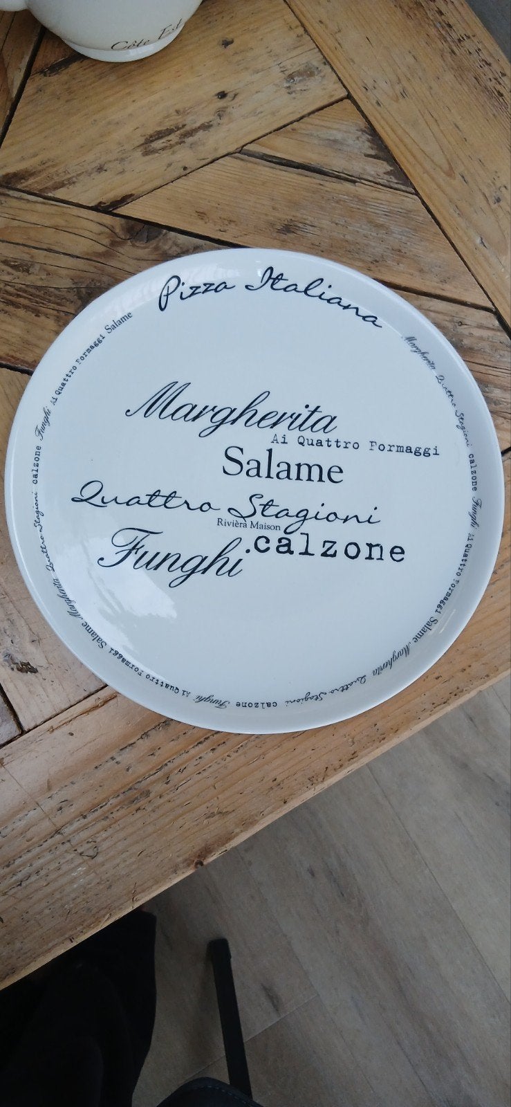 Riviera Maison pizzabord / hapjesbord, Huis en Inrichting, Keuken | Servies, Ophalen of Verzenden