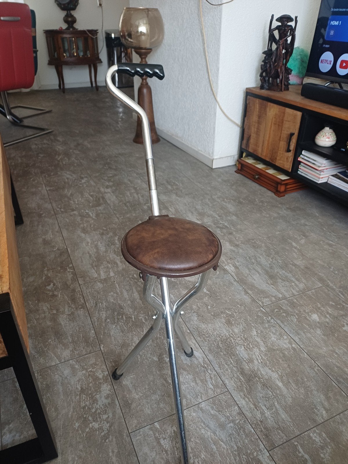 Vintage  inklapbare  wandelstok met zitting licht gewicht, Ophalen of Verzenden, Zo goed als nieuw