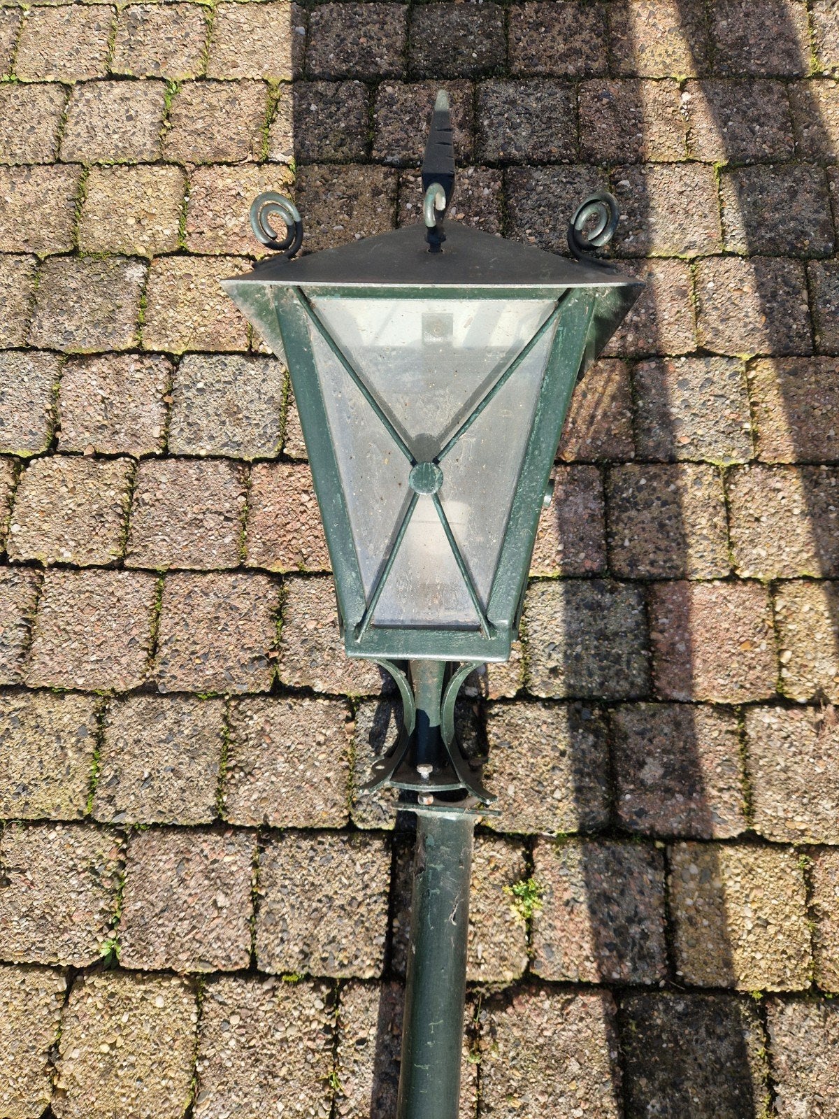 Mooie klassieke / retro tuinlantaarn met paal 200cm, Ophalen, Gebruikt, Staande lamp, Netvoeding
