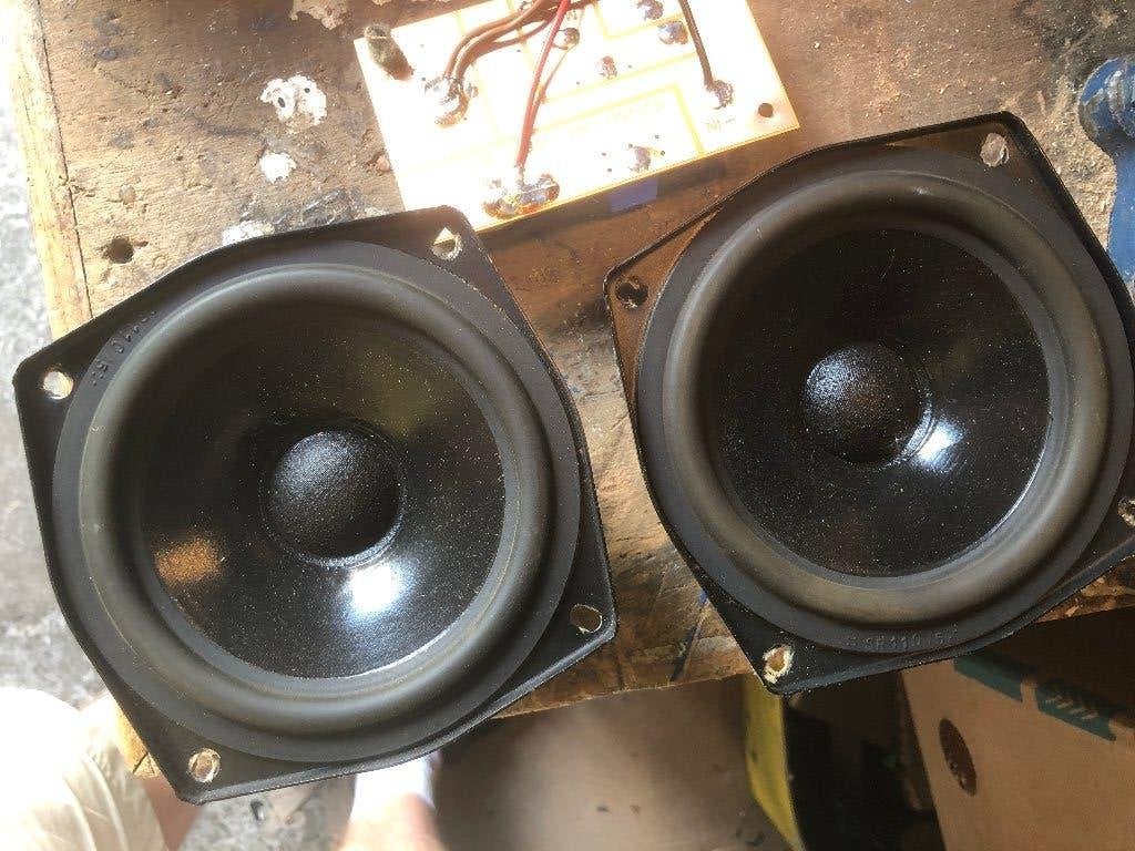 Te Koop: Set van twee Vifa C13WH08 MID speakers., Ophalen of Verzenden, Overige merken