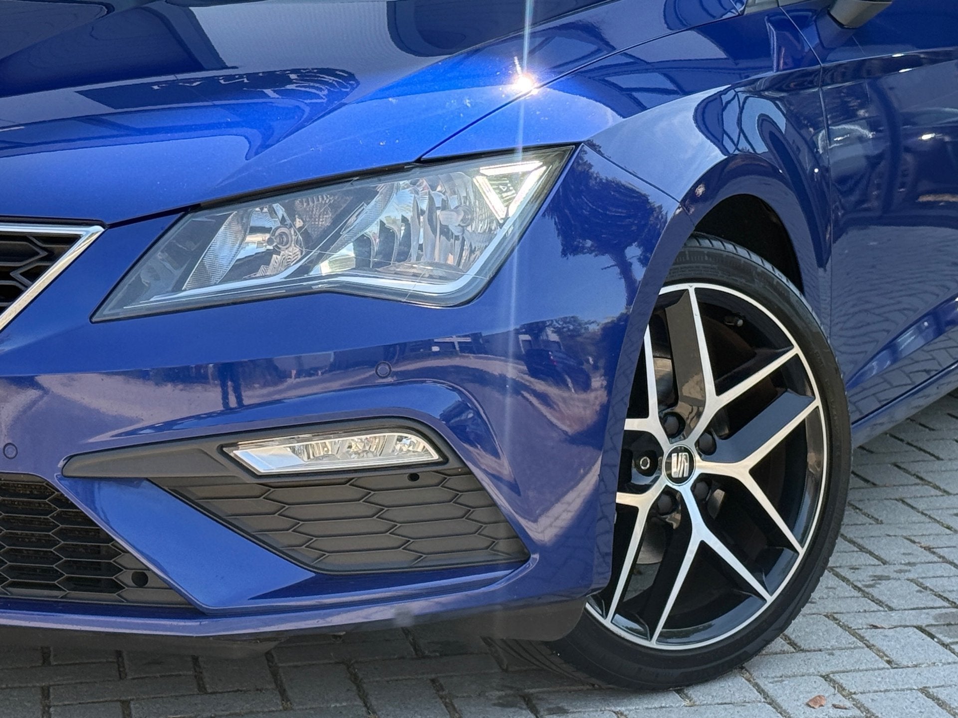 Seat Leon 1.5 TSI FR Intense / AUTOMAAT / NAP / VIRTUAL SCHR, Euro 6, 4 cilinders, 150 pk, 620 kg