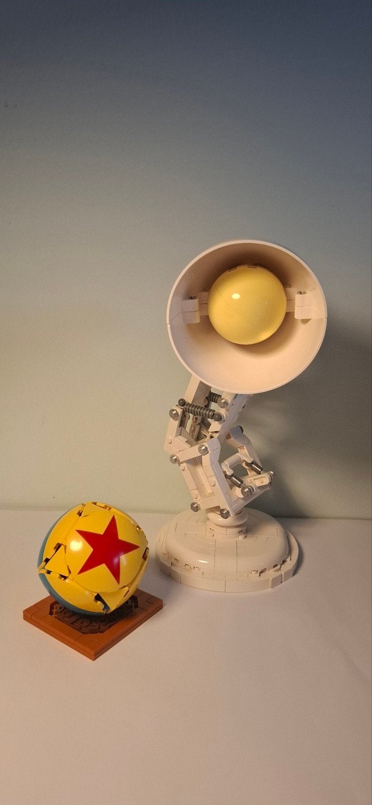 LEGO Ideas Disney Pixar Luxo Jr. Lamp (21357), Kinderen en Baby's, Lego, Ophalen of Verzenden, Zo goed als nieuw, Disney