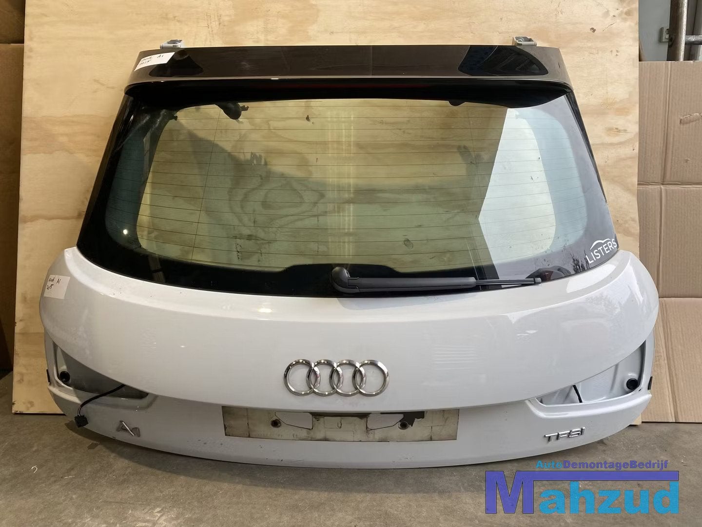 AUDI A1 sportback Wit achterklep 2010-2018, Auto-onderdelen, Carrosserie en Plaatwerk, Gebruikt, Deur, AUDI AG, Auto-Union-Strasse 1
85045  Ingolstadt, DE