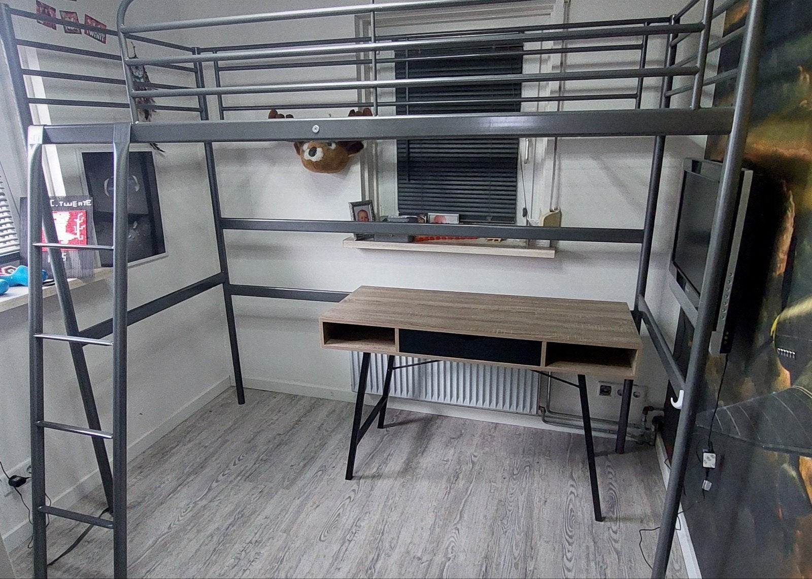 Hoogslaper grijs metaal 90x200x186 cm, Huis en Inrichting, Ophalen, Gebruikt, Eenpersoons, 200 cm