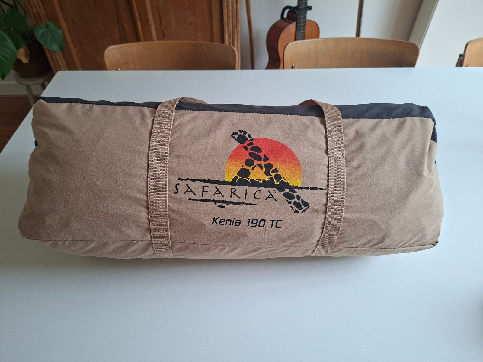 tent 2/3 persoons safarica Kenia 190 TC, Caravans en Kamperen, Tenten, Ophalen of Verzenden, Zo goed als nieuw