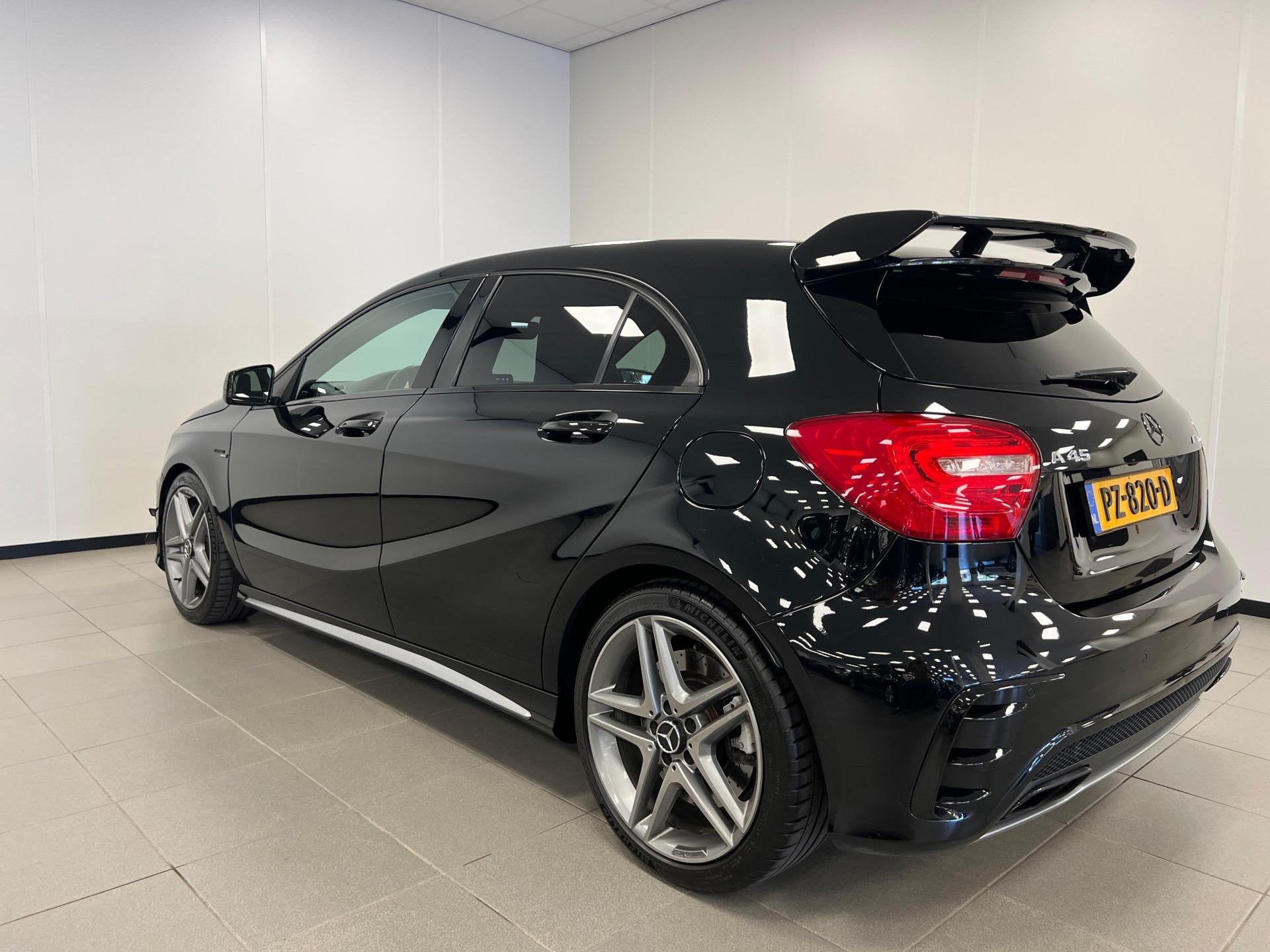 Mercedes-Benz A-klasse AMG 45 4MATIC / EDITION1 / CRUISE.C /, Auto's, Gebruikt, 4 cilinders, Zwart, Bedrijf