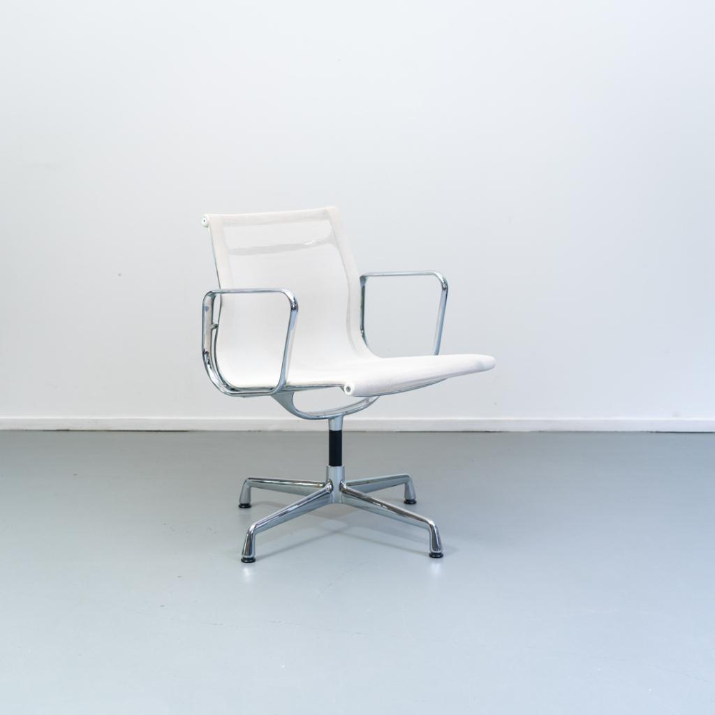 40 x Vitra Eames EA 108 Stoel Wit Netweave - Chroom