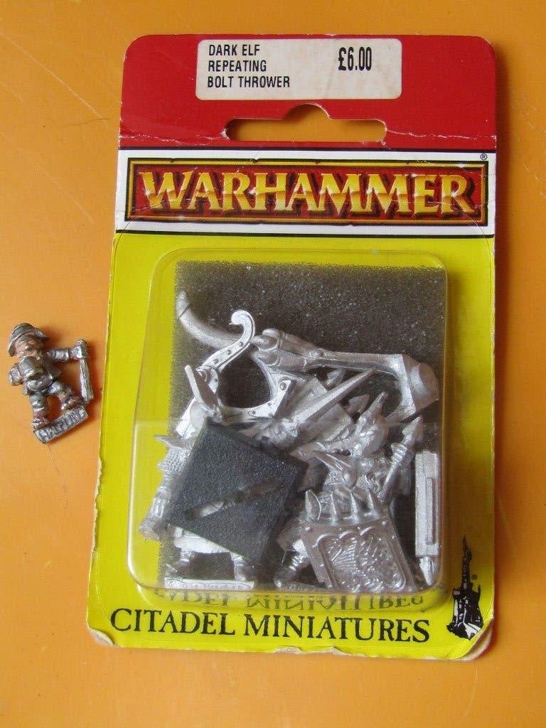 Blister - Dark Elves "Repeating" Bolt Thrower, Verzenden, Nieuw, Warhammer, Figuurtje(s)
