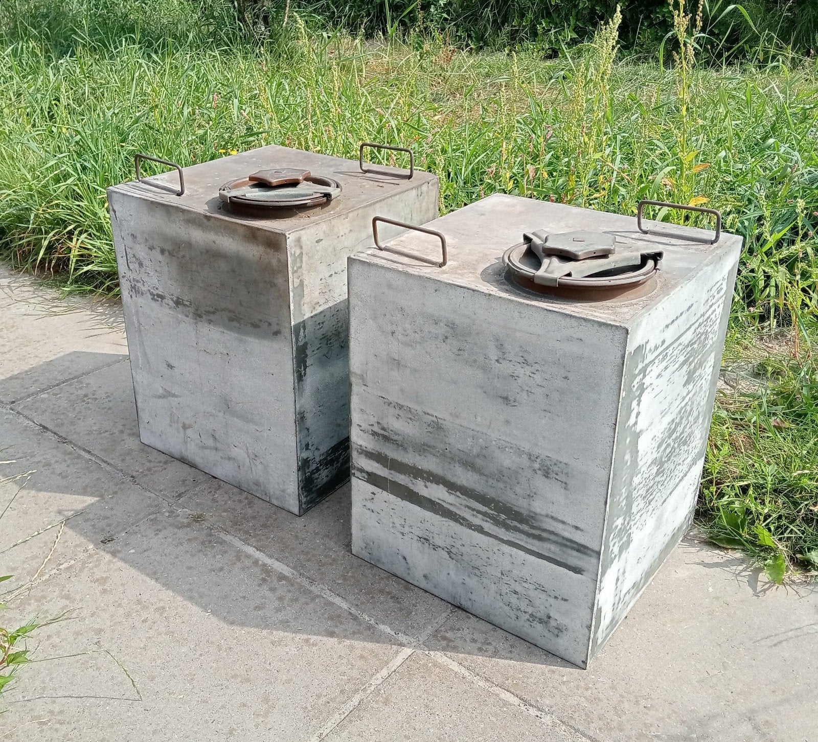 Set van 2 vintage munitie /.olievvaten, Ophalen, 50 tot 100 cm, Minder dan 50 cm