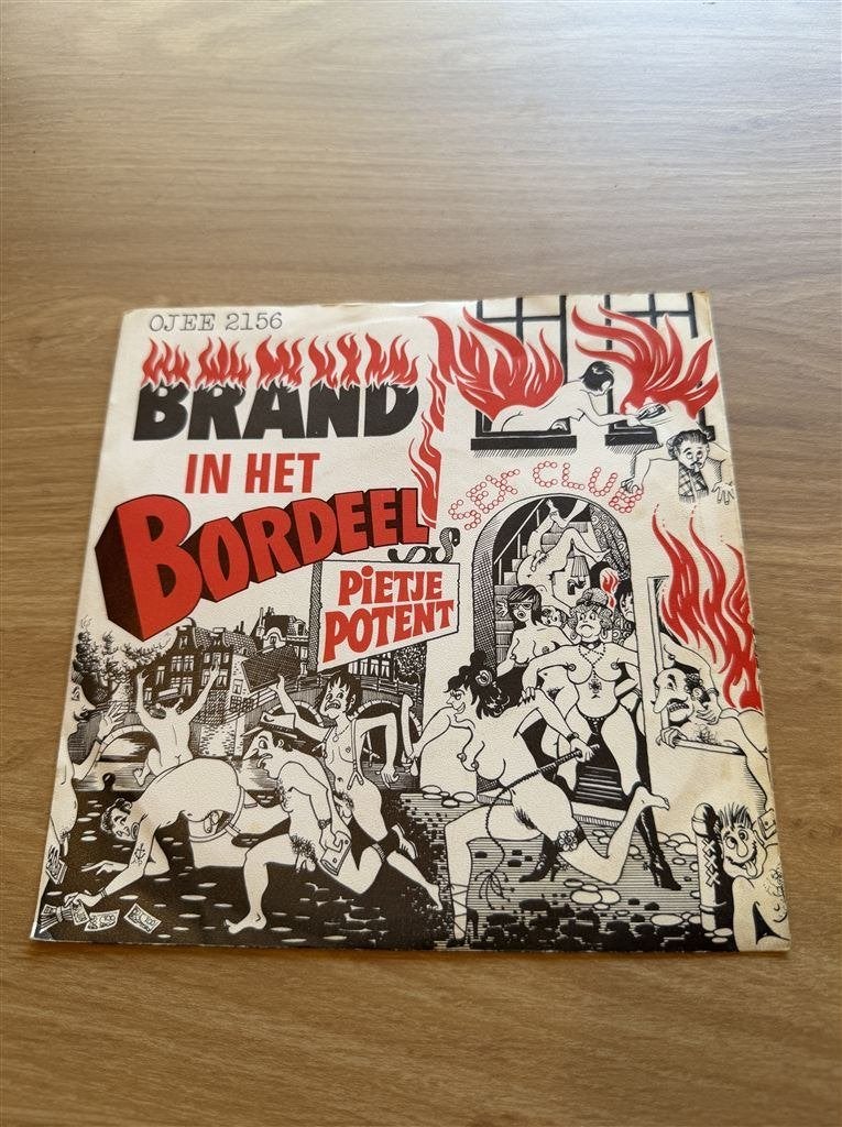 Pietje Potent - Brand In Het Bordeel, Cd's en Dvd's, Ophalen of Verzenden, Zo goed als nieuw, Nederlandstalig