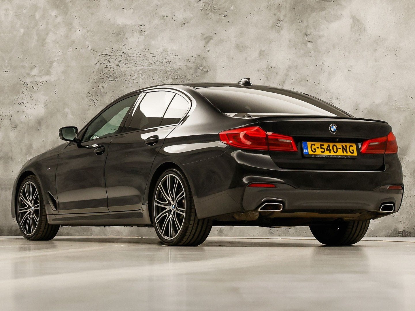 BMW 5 Serie 520i M Sport High Executive 184Pk Automaat (GROO, Automaat, Achterwielaandrijving, Gebruikt, 4 cilinders