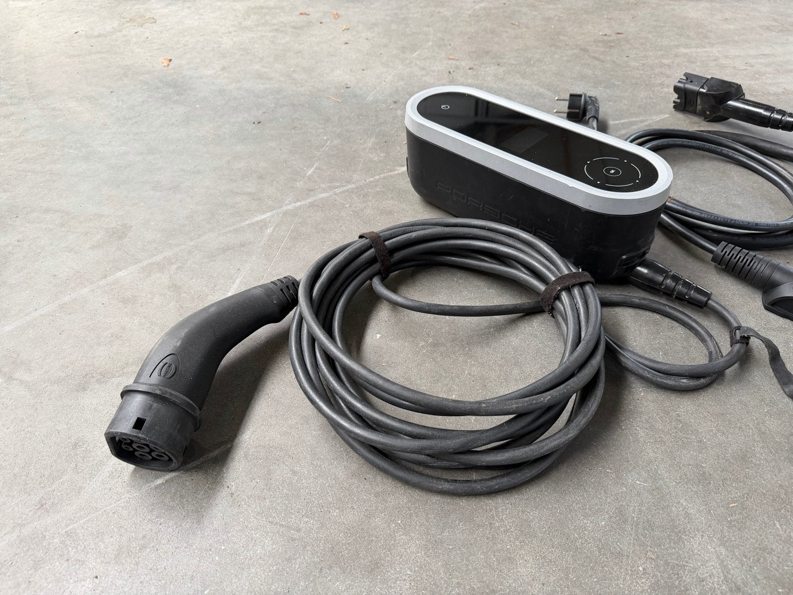 Porsche Mobile Charger - Laadoplossing voor onderweg, Auto diversen, Laadpalen, Ophalen, Zo goed als nieuw, Laadpaal
