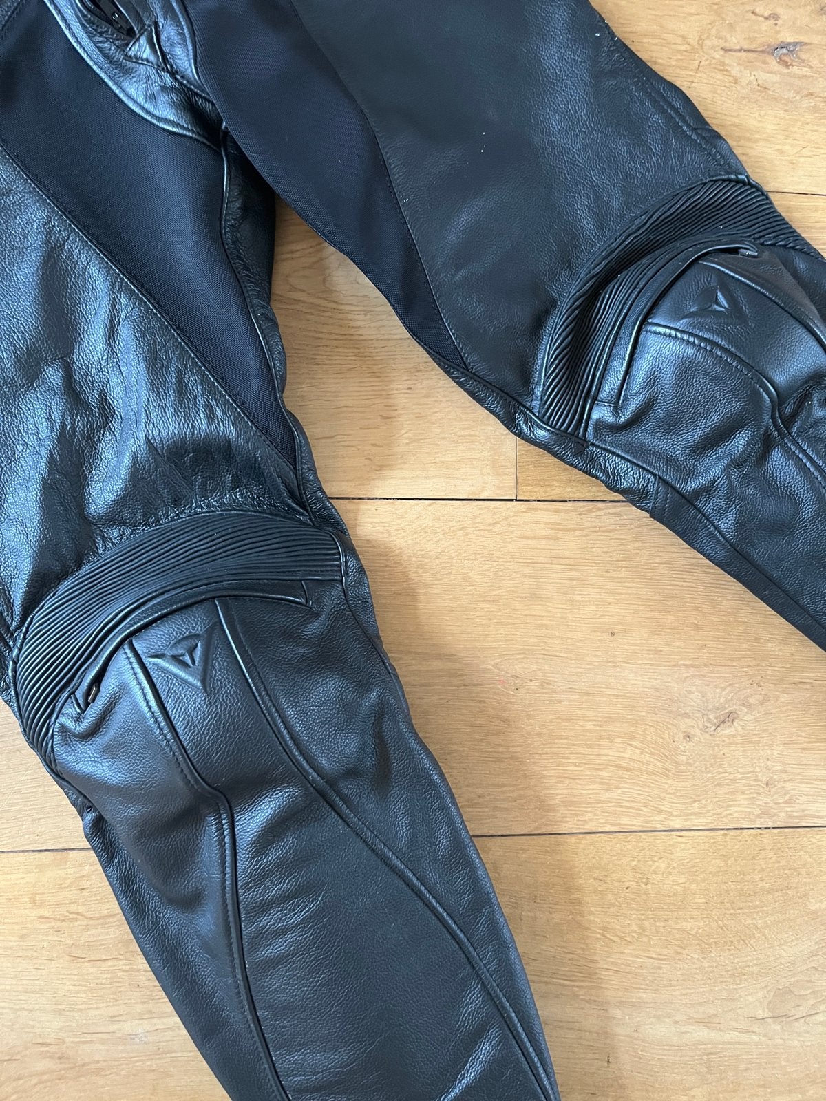 Dainese Lederen Motorbroek Maat 52 - Zeer Goede Staat, Motoren, Ophalen of Verzenden, Tweedehands, Heren, Broek | leer