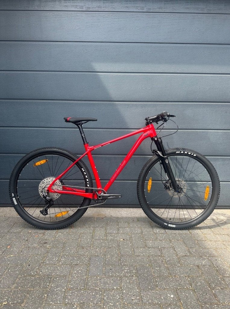 MERIDA Big Nine Limited Glossy Race Red L 2025, Fietsen en Brommers, -, - 0
-, NL, Merida, Nieuw