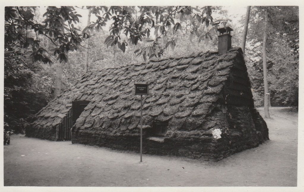 P119 oude ansichtkaart plaggenhut onstwedde z/w GR, Ophalen of Verzenden, 1940 tot 1960, Ongelopen, Groningen
