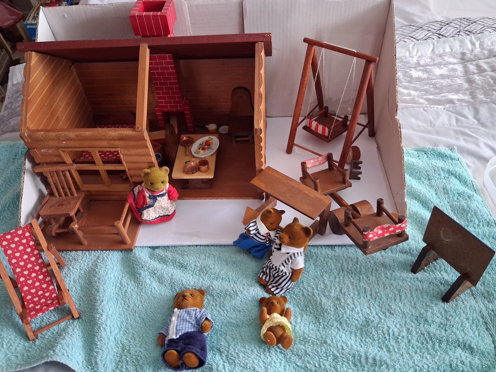 vintage berenhuis met heel veel inrichting, Ophalen, Gebruikt, Poppenhuis