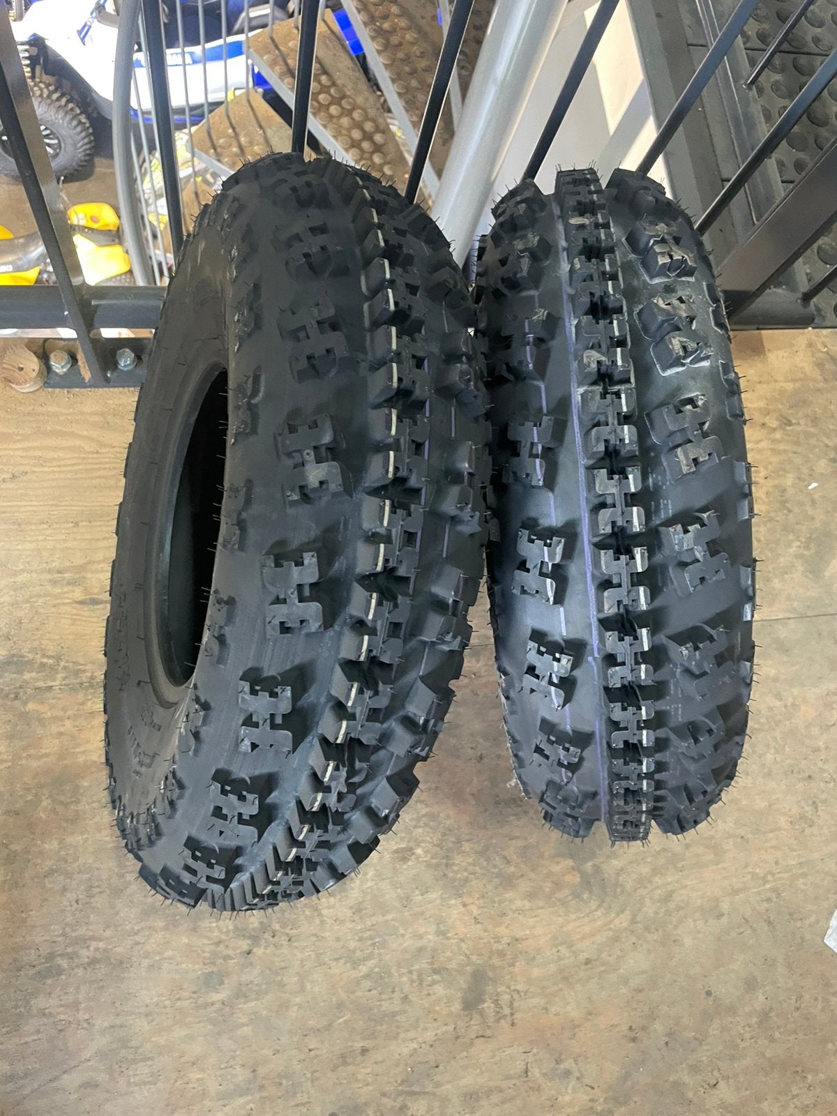 Maxxis razr 2 22x7-10 banden set NIEUW, Ophalen