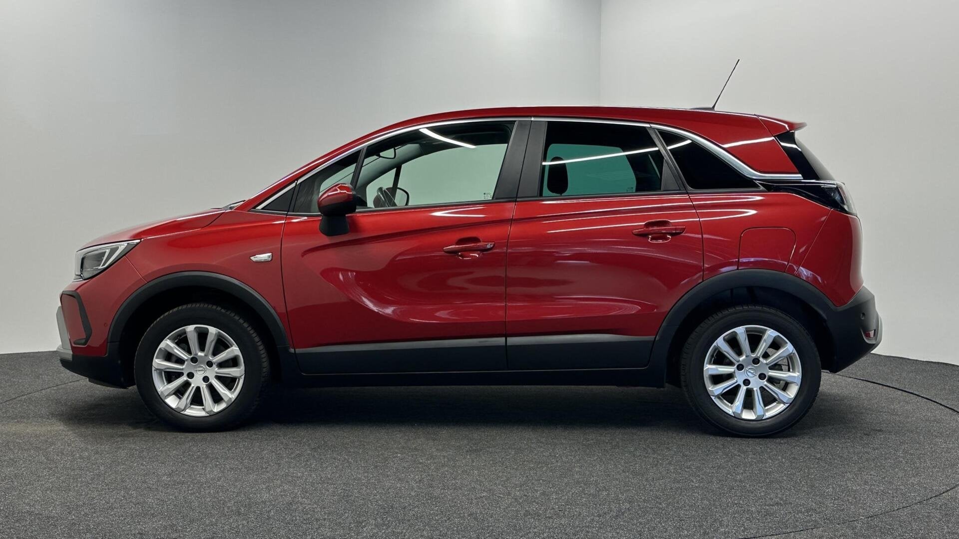 Opel Crossland 1.2 Turbo Elegance TREKHAAK CAMERA CARPLAY NA, Auto's, 840 kg, Gebruikt, Euro 6, 1199 cc