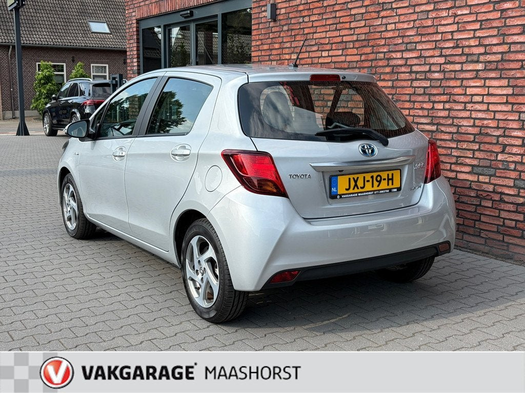 Toyota Yaris 1.5 Hybrid Comfort Automaat AchteruitrijCam/Cli, Gebruikt, Euro 6, 4 cilinders, Bedrijf