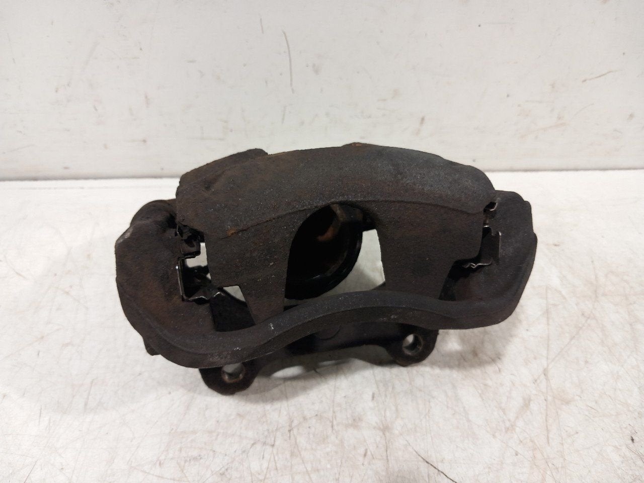 Remklauw links voor Fiat 500, Onderdelen@venauto.nl, Van der Ven Autorecycling B.V., Gebruikt, Ettenseweg 76, 4706 PB Roosendaal, The Netherlands
