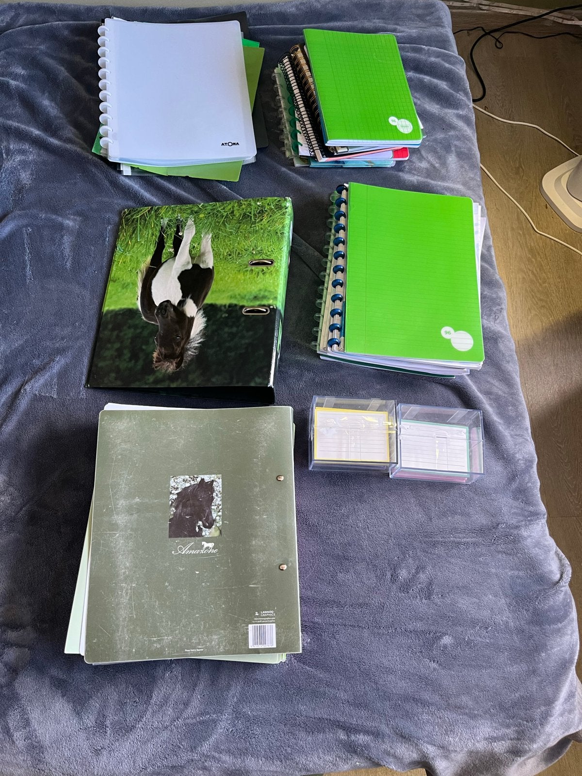 School materiaal, Ophalen