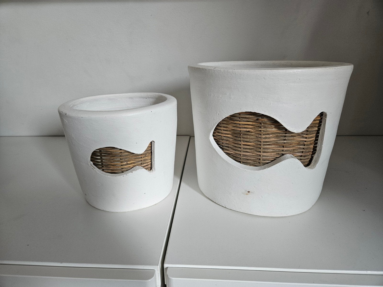 Rivièra Maison plantenpotten met rattan vis, Huis en Inrichting, Ophalen, Gebruikt, Landelijk, Wit