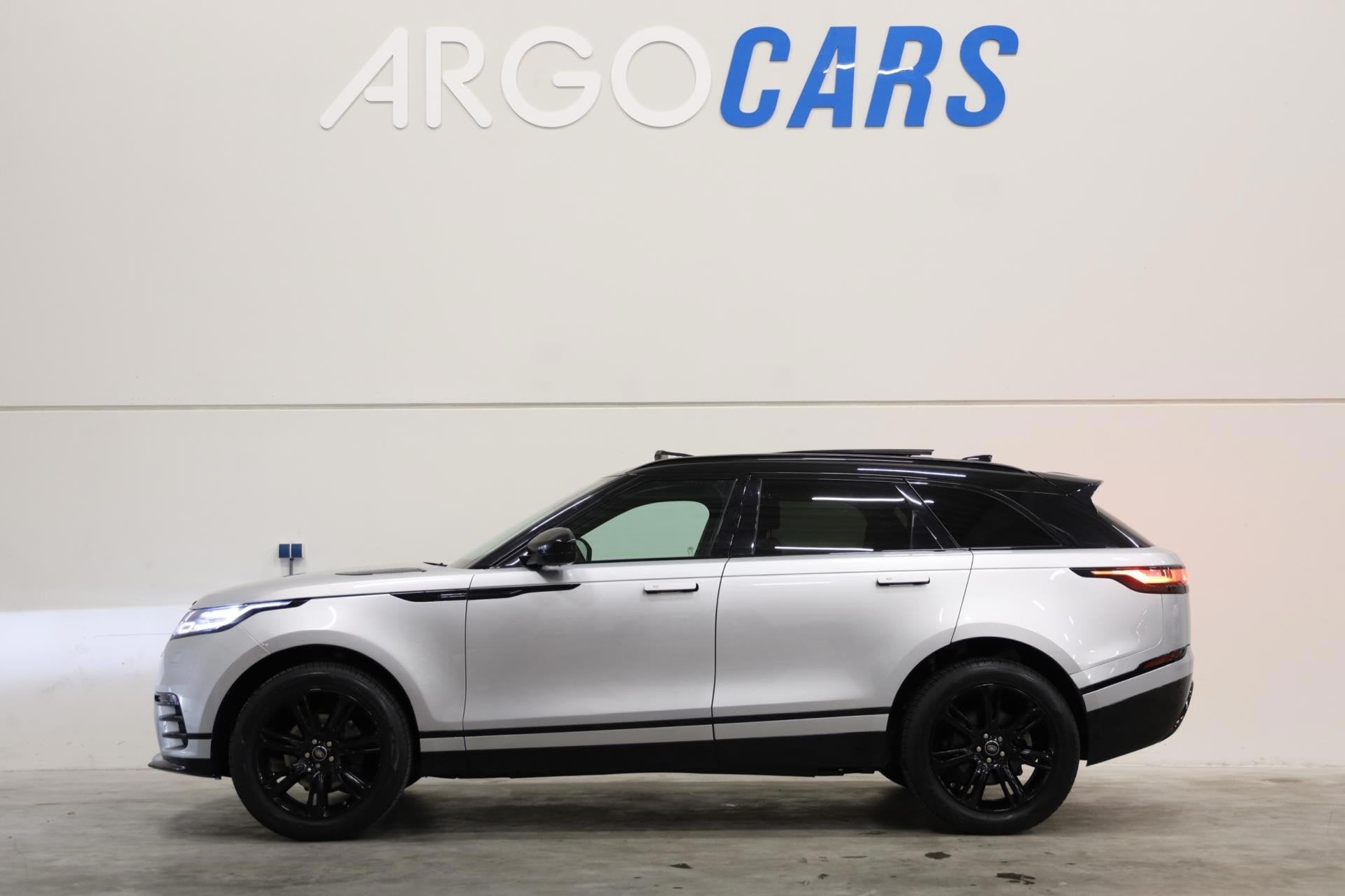 Land Rover RANGE ROVER VELAR 2.0 D180 AWD R-Dynamic Carbon E, Auto's, Automaat, 1857 kg, Gebruikt, 4 cilinders