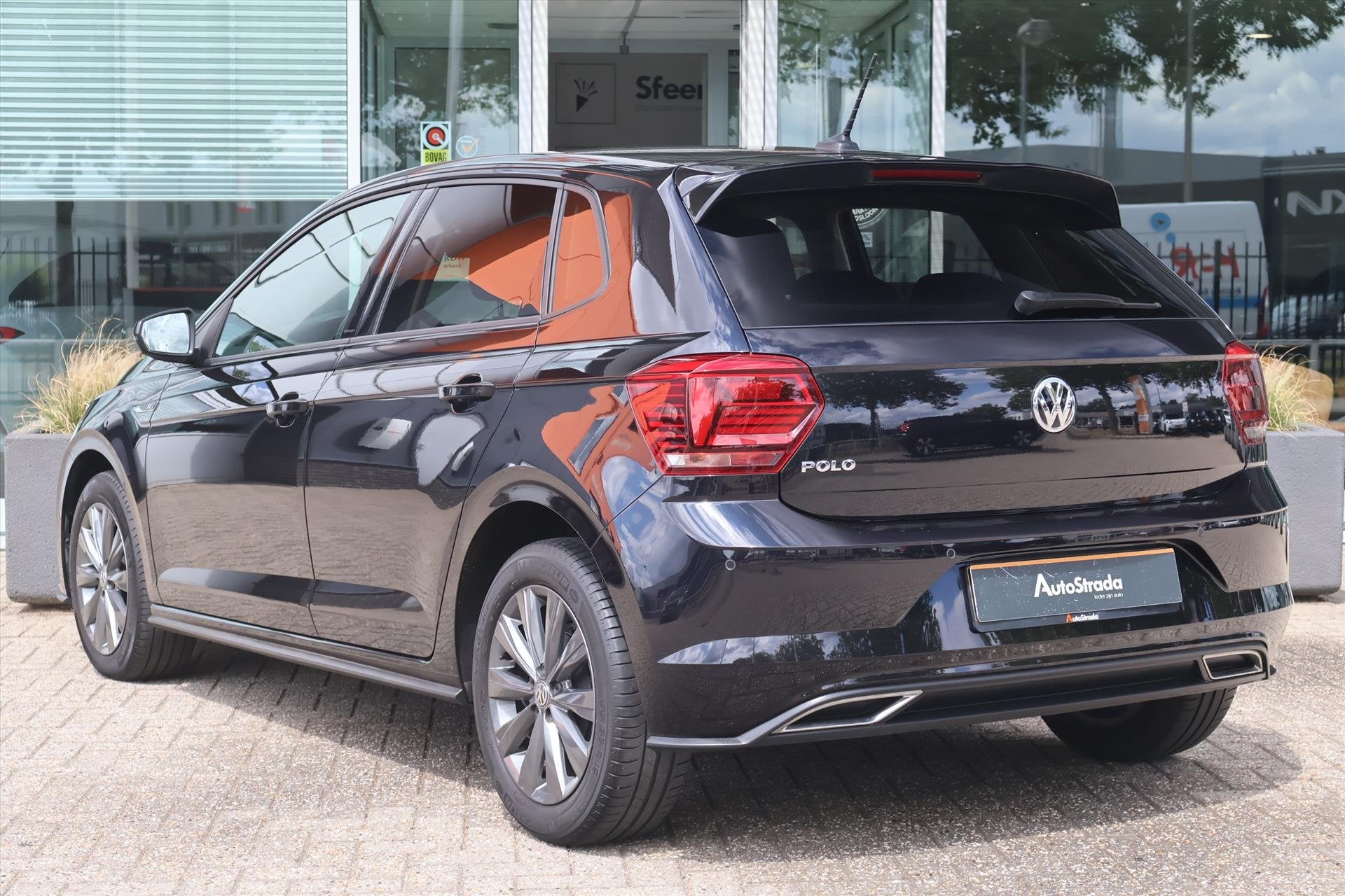Volkswagen Polo 1.0 TSI 95pk 7-DSG R-LINE I Navi I Adaptieve, Stof, Gebruikt, 95 pk, Met garantie (alle)