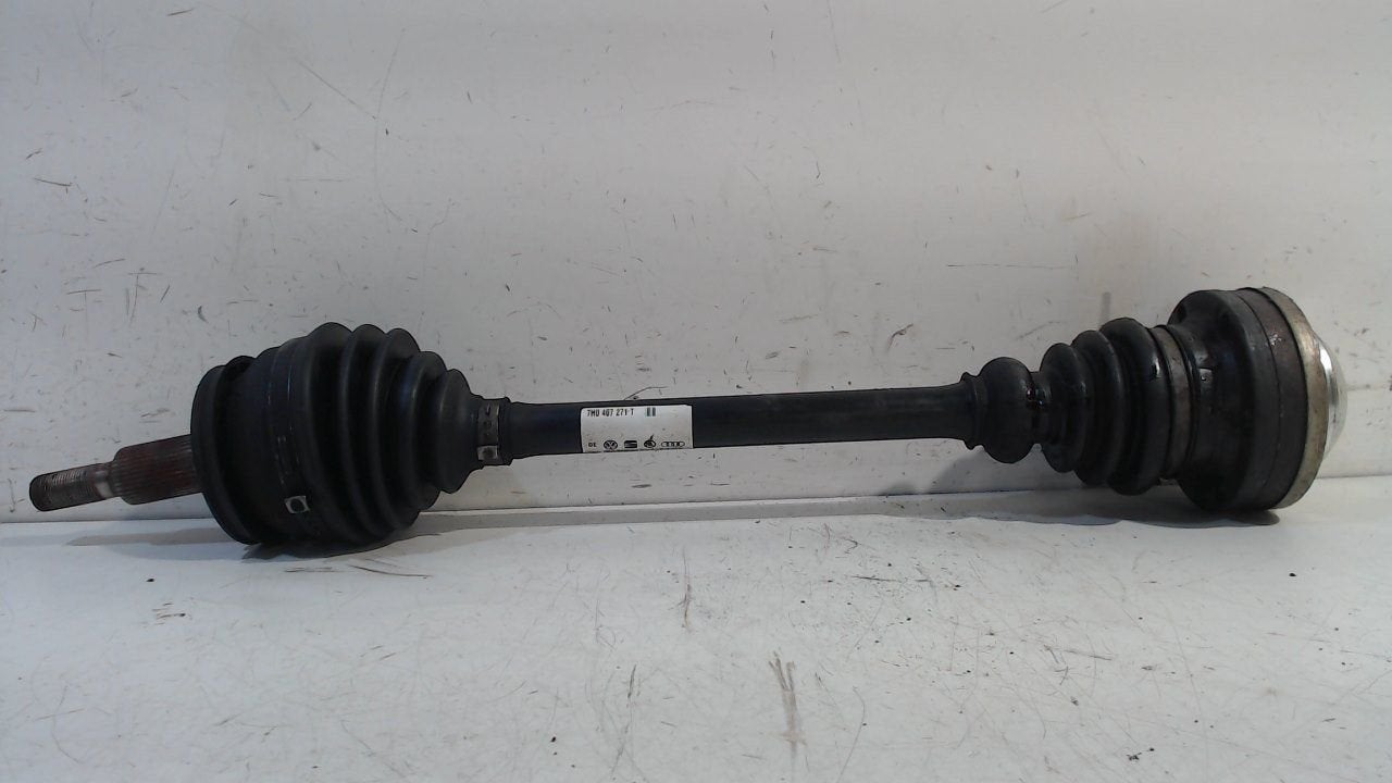 Aandrijfas links voor Volkswagen Transporter, Onderdelen@venauto.nl, Van der Ven Autorecycling B.V., Gebruikt, Ettenseweg 76, 4706 PB Roosendaal, The Netherlands
