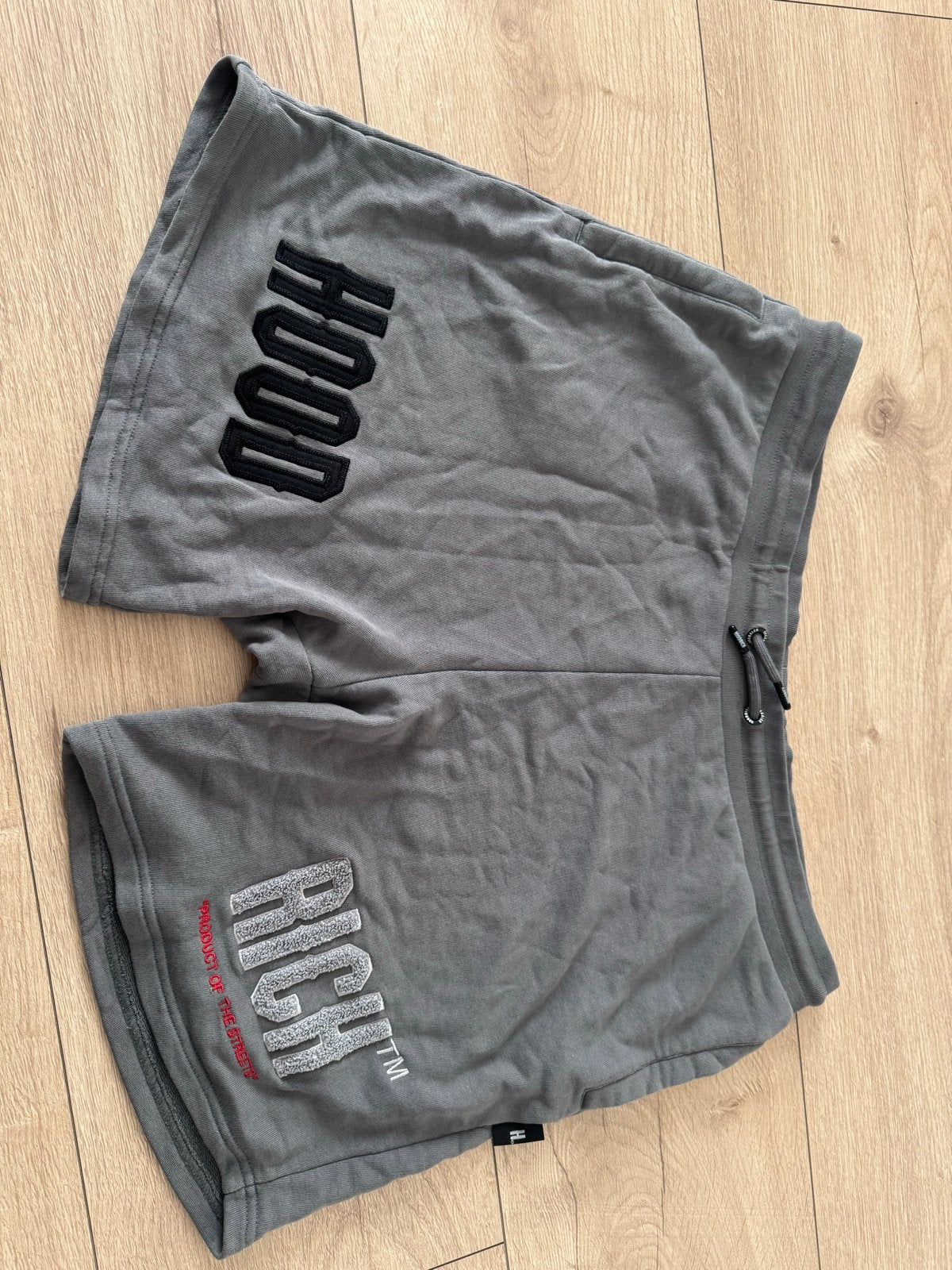 Hoodrich korte broek XL - enkele keren gedragen, Kleding | Heren, Ophalen of Verzenden, Zo goed als nieuw, Maat 56/58 (XL), Grijs