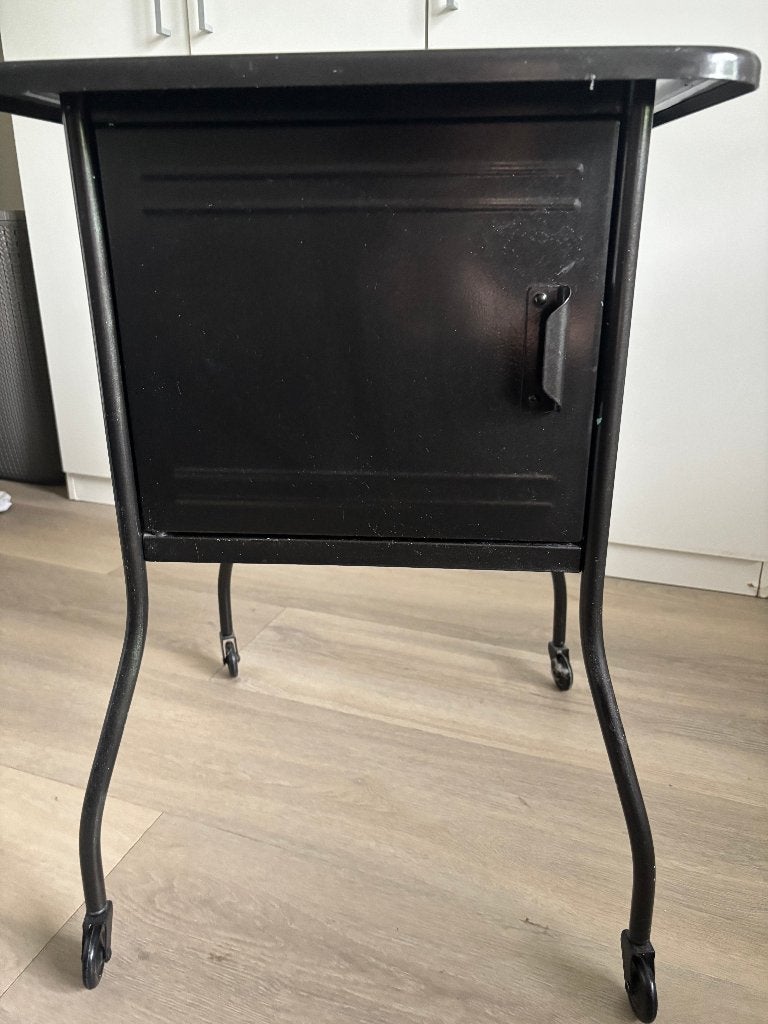Nachtkastje van Ikea, Overige materialen, Gebruikt, Minder dan 45 cm, 55 tot 70 cm