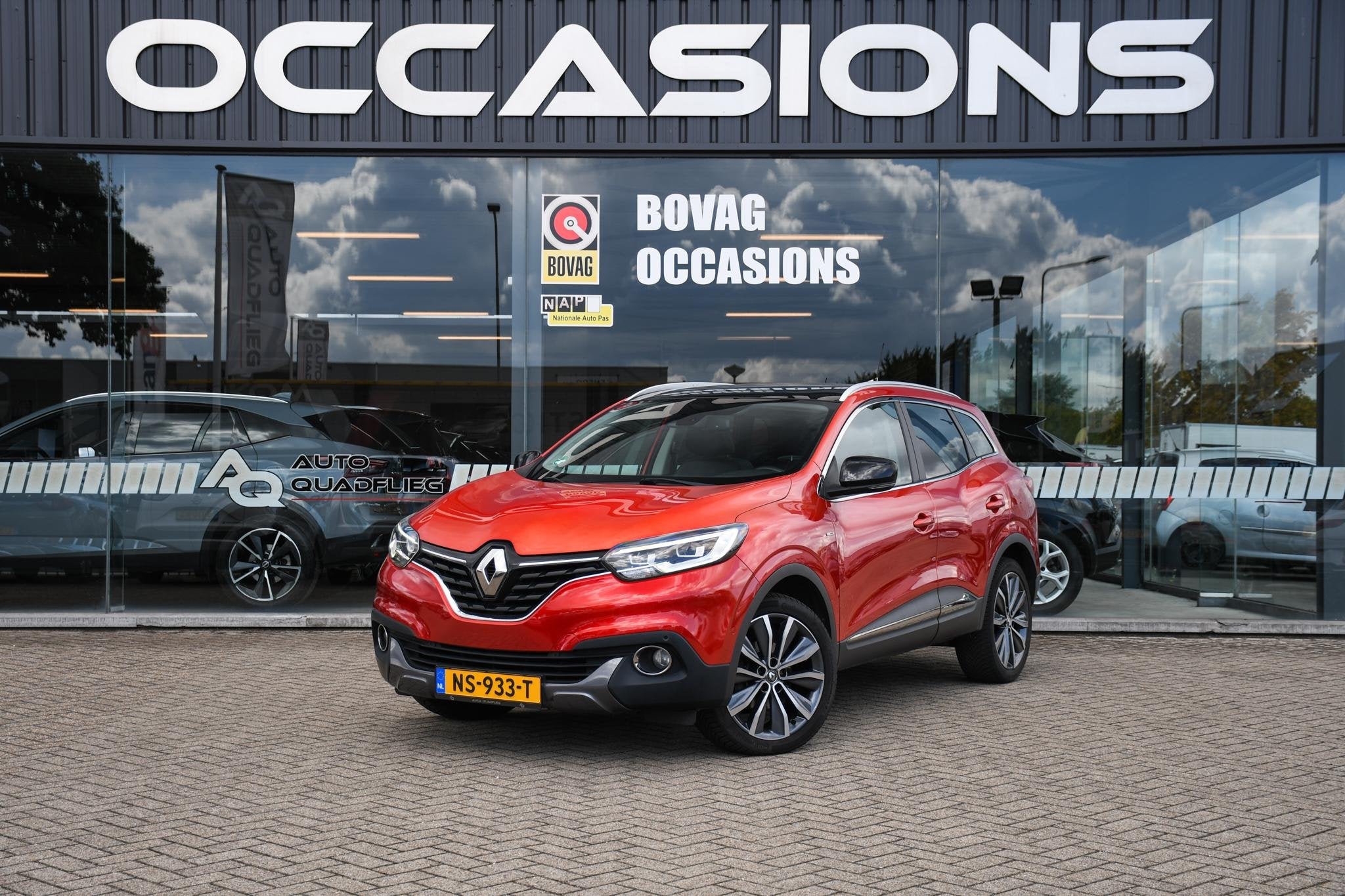 Renault Kadjar 1.2 TCe Bose PANORAMADAK/ NAVIGATIE/ CAMERA, Voorwielaandrijving, Gebruikt, 4 cilinders, Origineel Nederlands