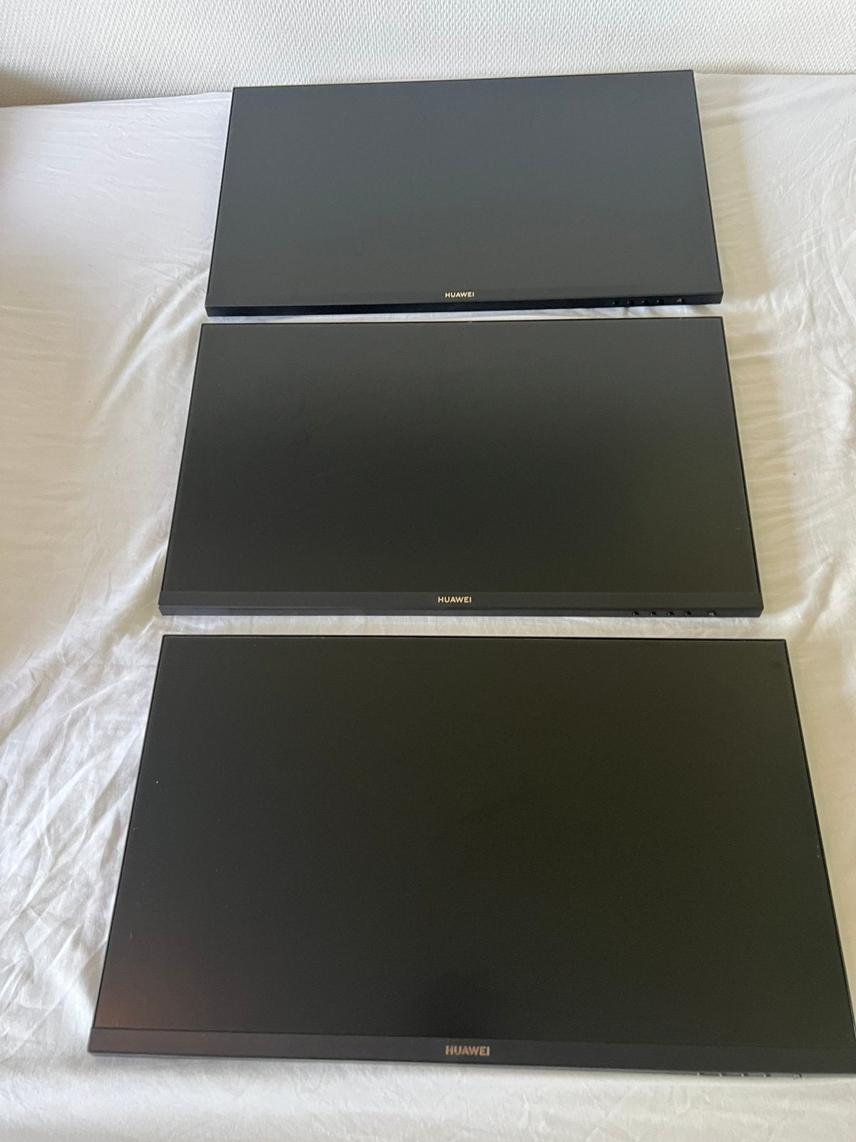 3x Huawei 24" Full HD IPS monitor (AD80HW) incl. wandbeugels, Ophalen of Verzenden, Gebruikt