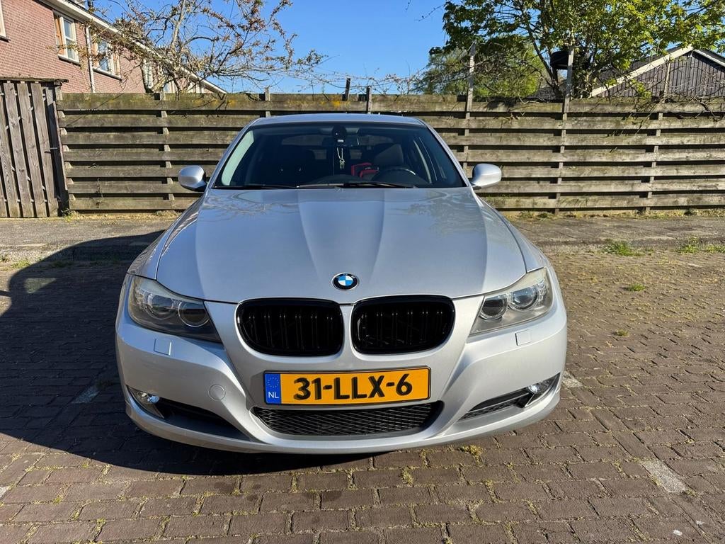 BMW 3-Serie 2.0 I, NAP, NIEUW APK 2010 Grijs, Auto's, Achterwielaandrijving, Origineel Nederlands, Bedrijf, Handgeschakeld