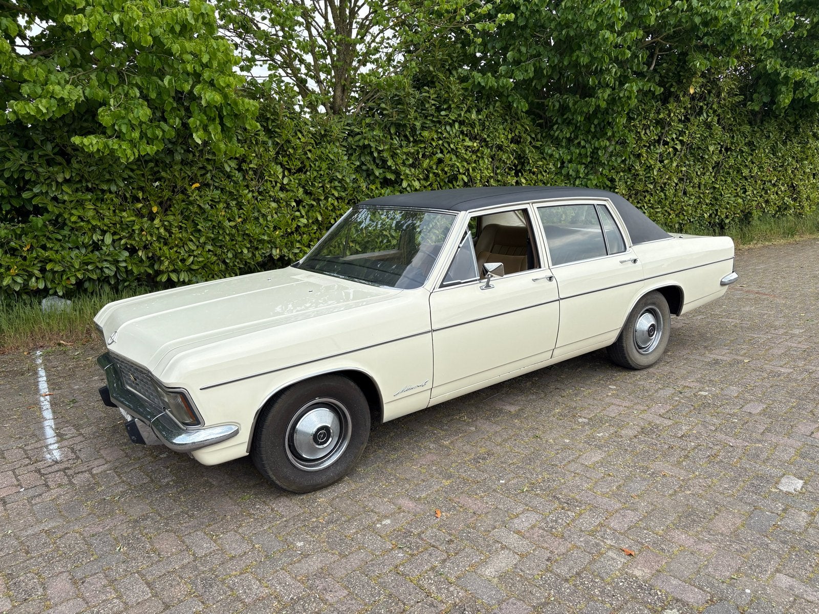 Opel Admiral 2.8 1970 Beige, Wit, Leder, Bruin, Particulier