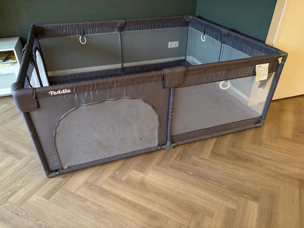 Teddle grondBox 180x150 met dubbelzijdige speelmat, Ophalen of Verzenden, Gebruikt, Rechthoekig, Boxkleed