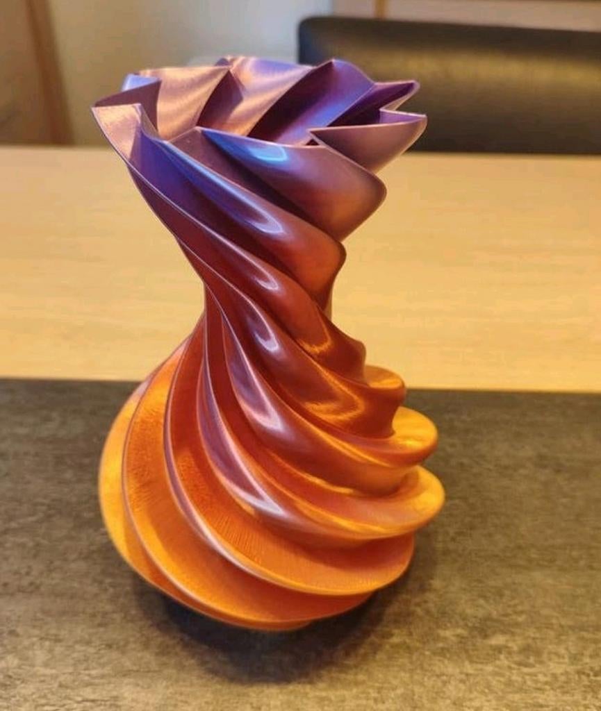 3D vaas 18 cm, Ophalen of Verzenden, Overige kleuren, Glas, Minder dan 50 cm