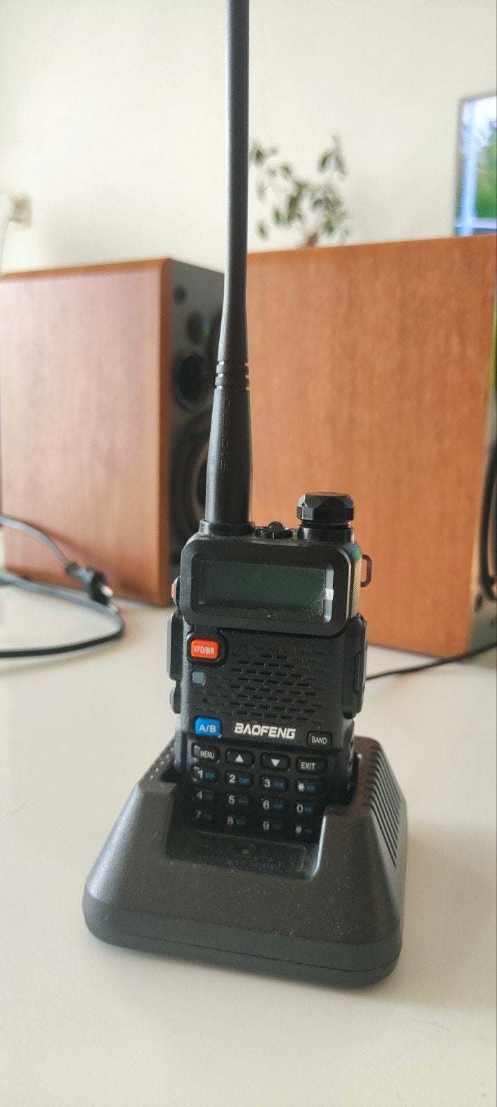 Baofeng UV-5R Portofoon met Oplaadstation, Telecommunicatie, Ophalen